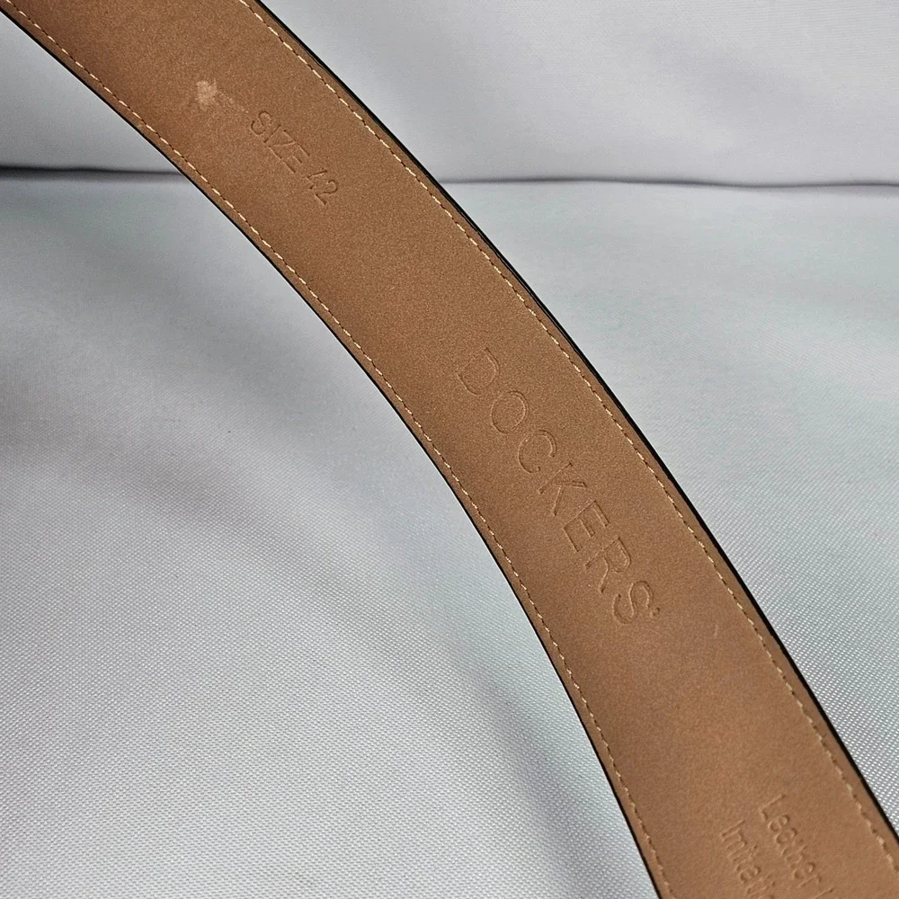 Dockers Mens Black Leather Belt‎ Silver Buckle Size 42 105 Formal Casual